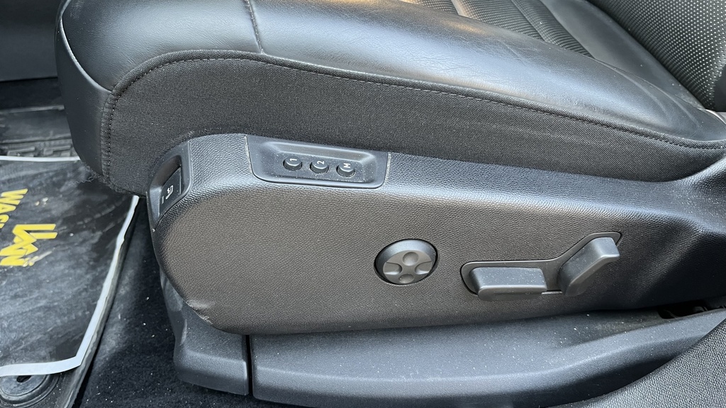 DRIVER SEAT SWITCHES