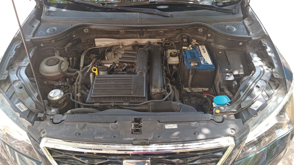 ENGINE COMPARTMENT