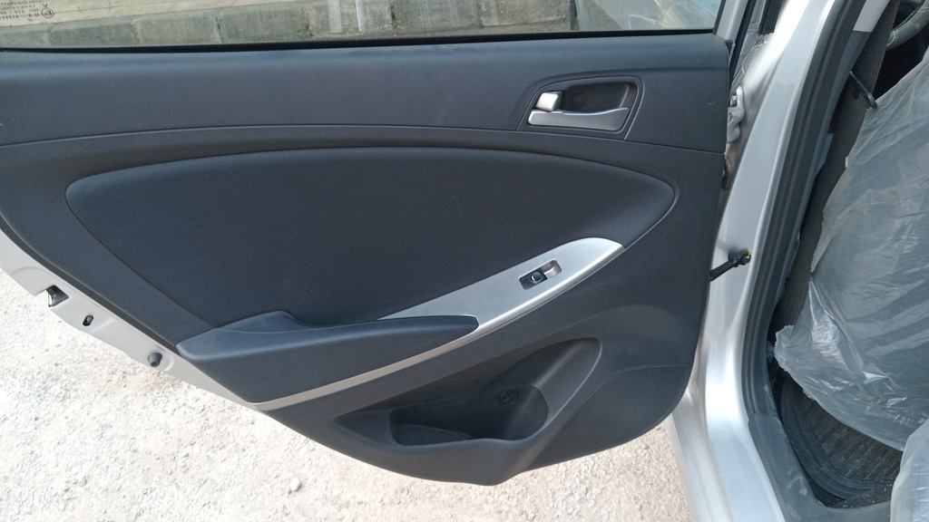 RR L DOOR