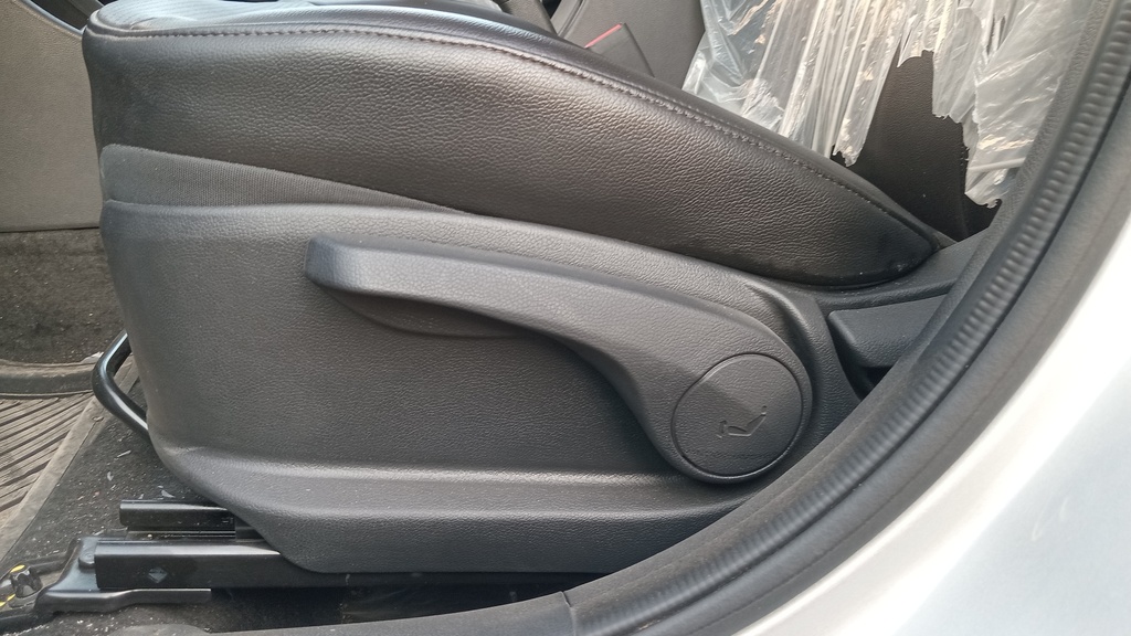 DRIVER SEAT SWITCHES