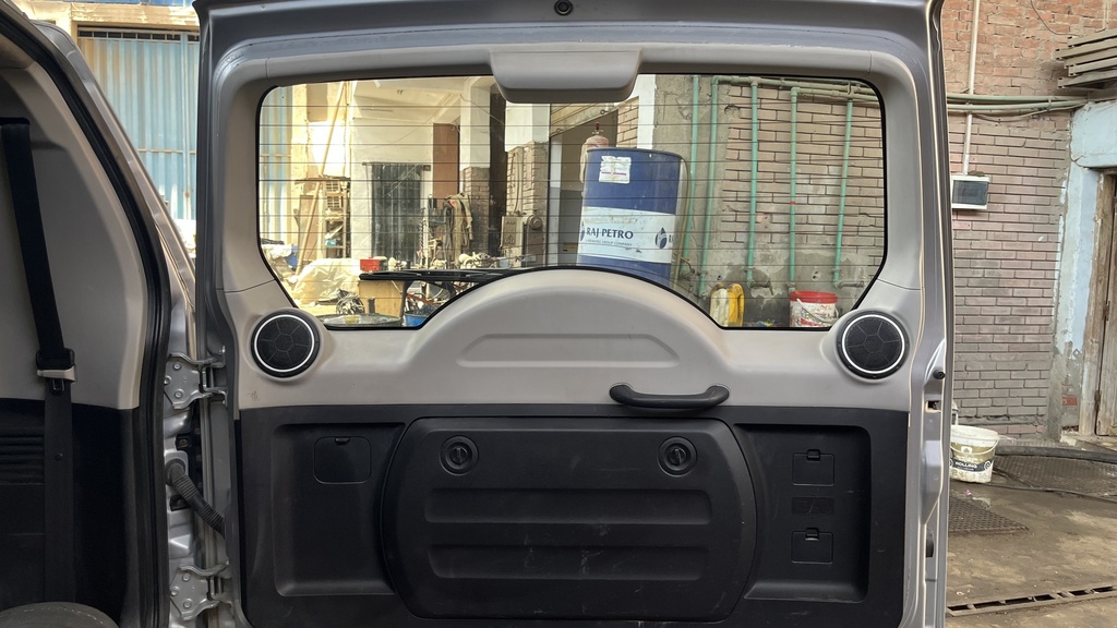 TRUNK HOOD