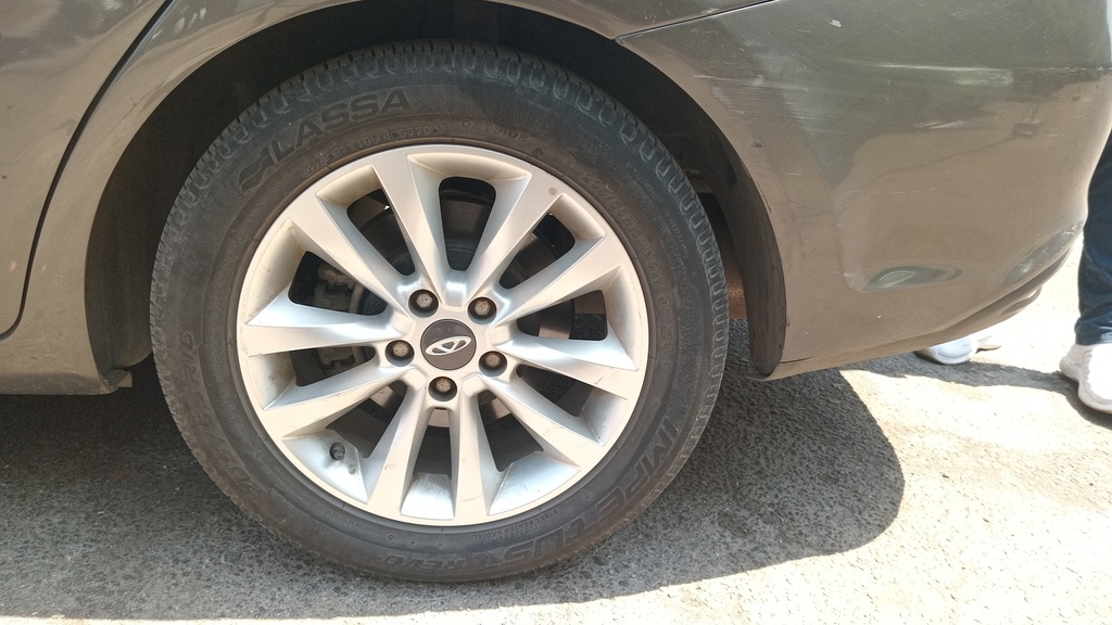 RR L TIRE