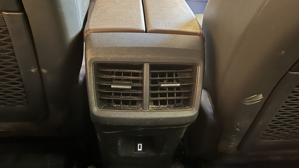 RR AC GRILL