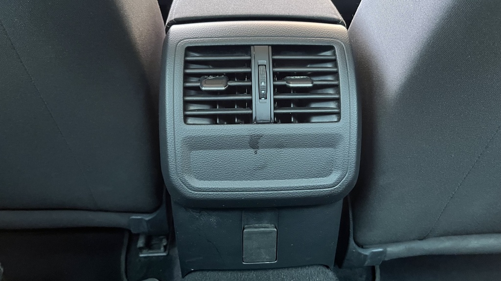 RR AC GRILL
