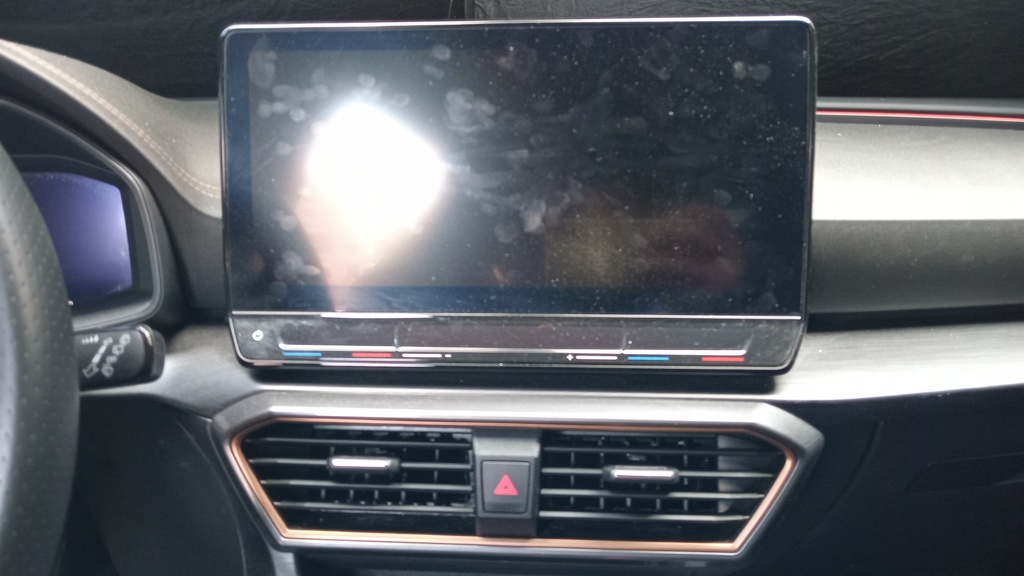 MULTIMEDIA SCREEN