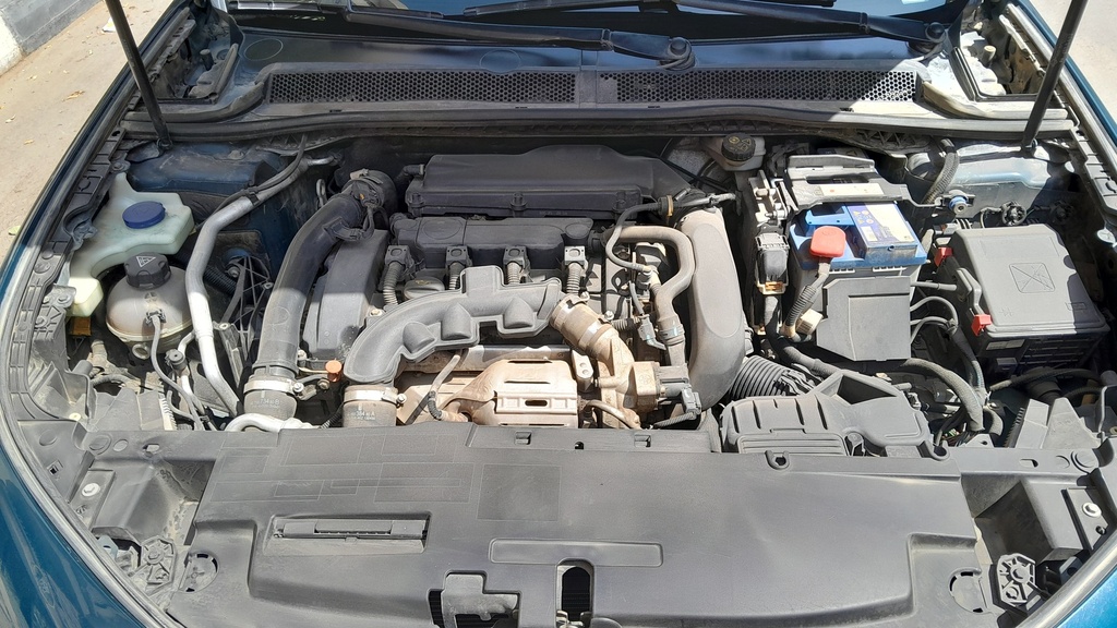 ENGINE COMPARTMENT