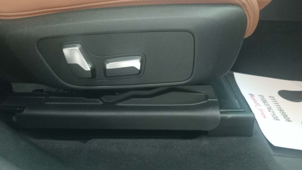 DRIVER SEAT SWITCHES