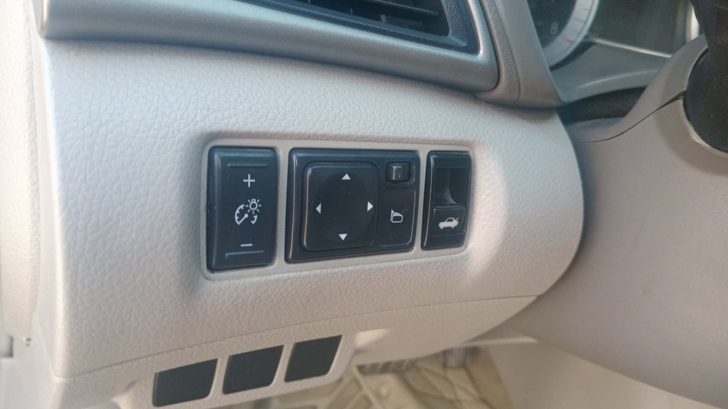 LIGHT SWITCHES