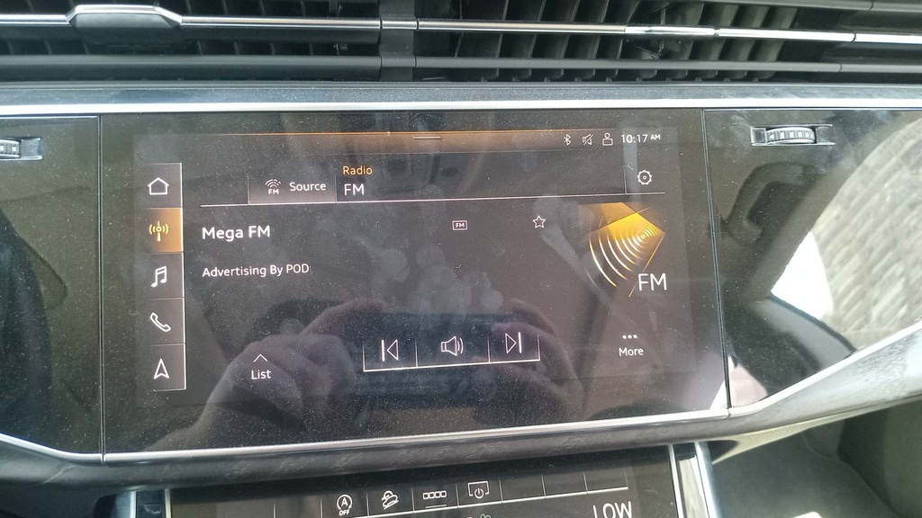 MULTIMEDIA SCREEN