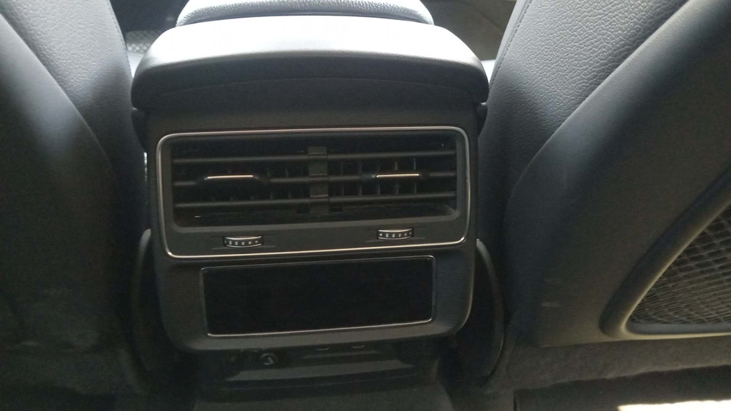 RR AC GRILL