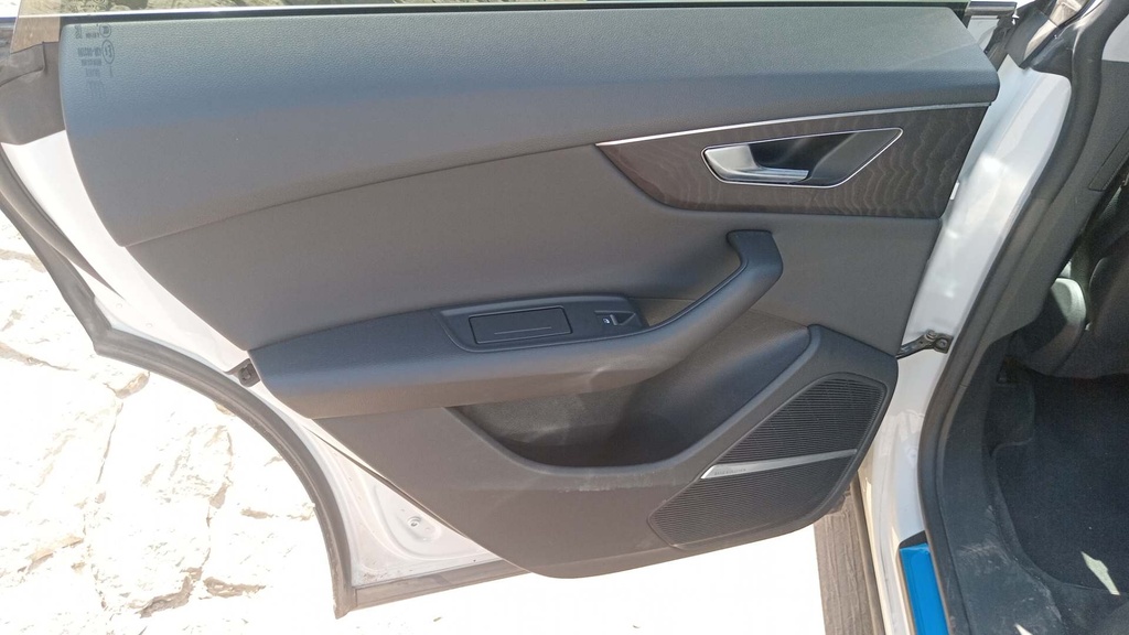 RR L DOOR