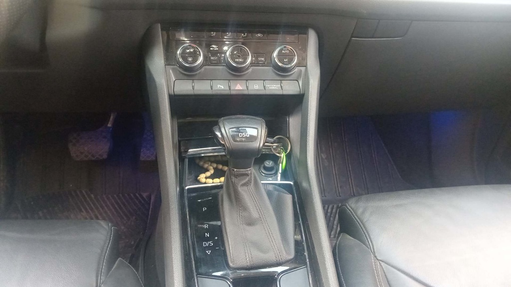 CONSOLE