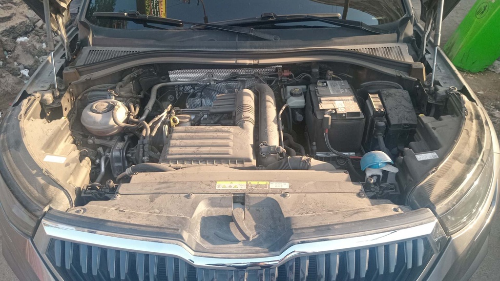 ENGINE COMPARTMENT