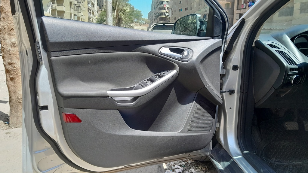 FR L DOOR