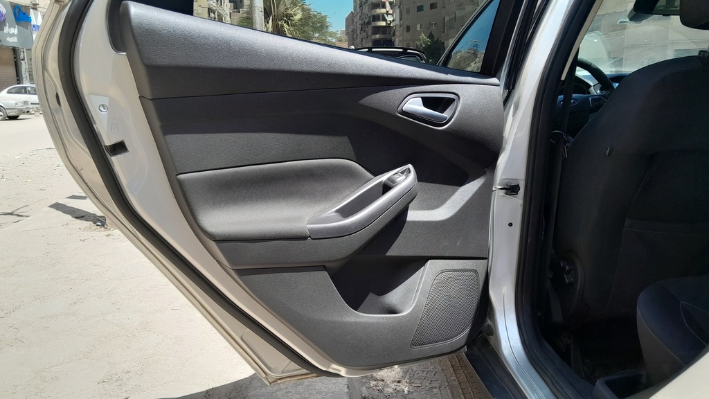 RR L DOOR