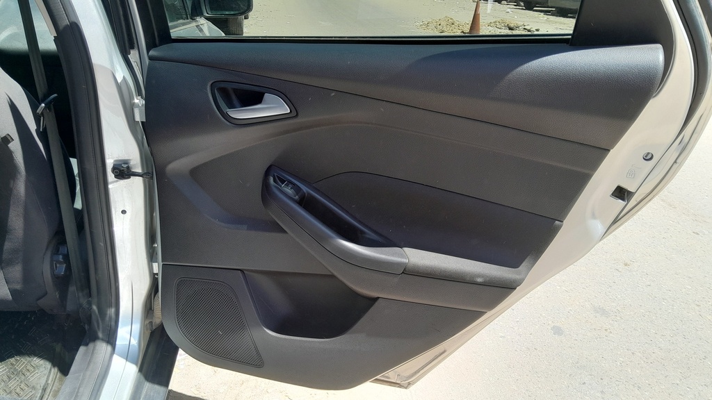 RR R DOOR