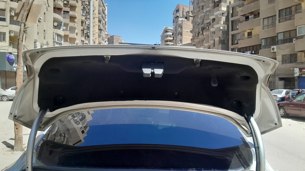 TRUNK HOOD