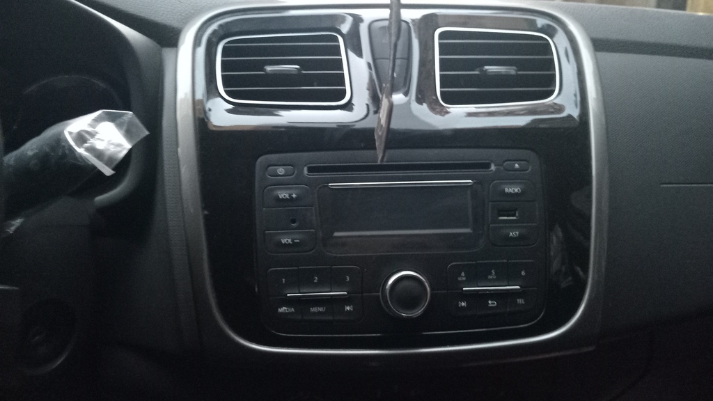 MULTIMEDIA SCREEN