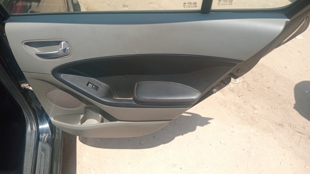 RR R DOOR