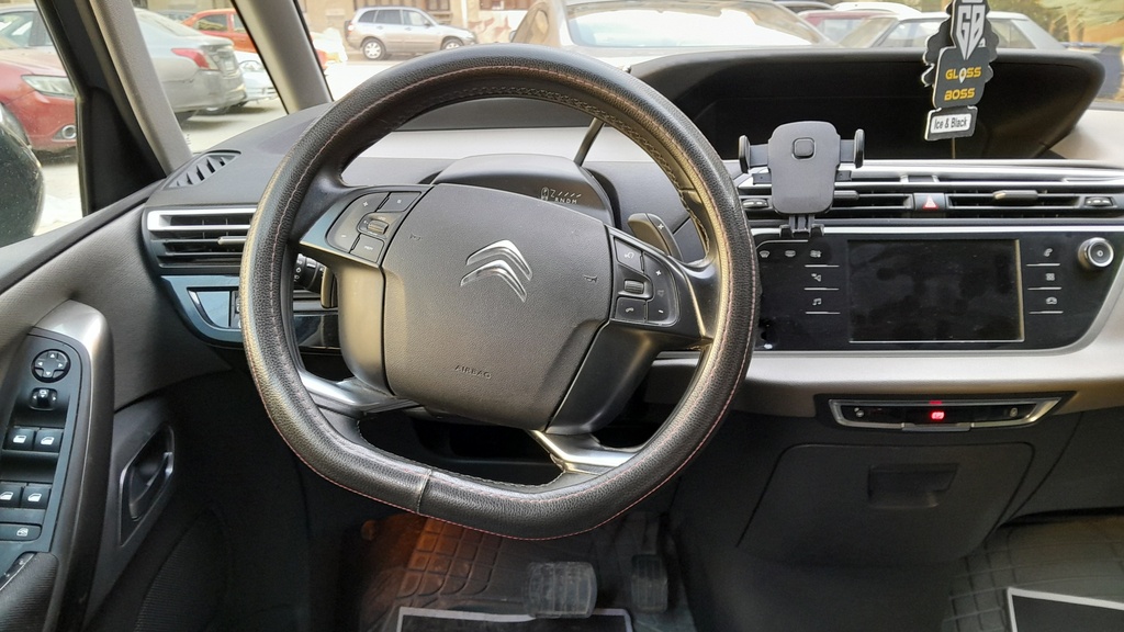 STEERING WHEEL