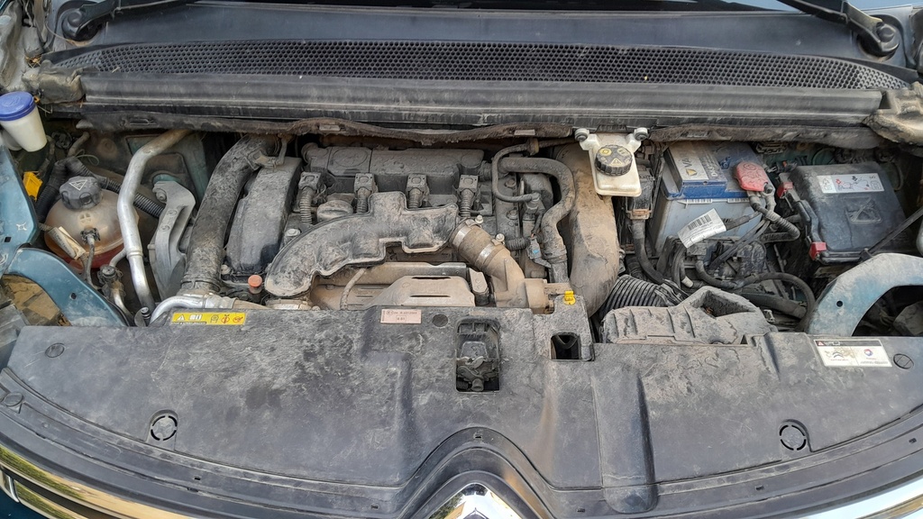 ENGINE COMPARTMENT