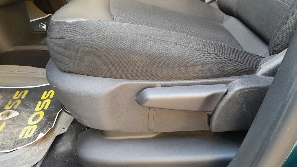 DRIVER SEAT SWITCHES