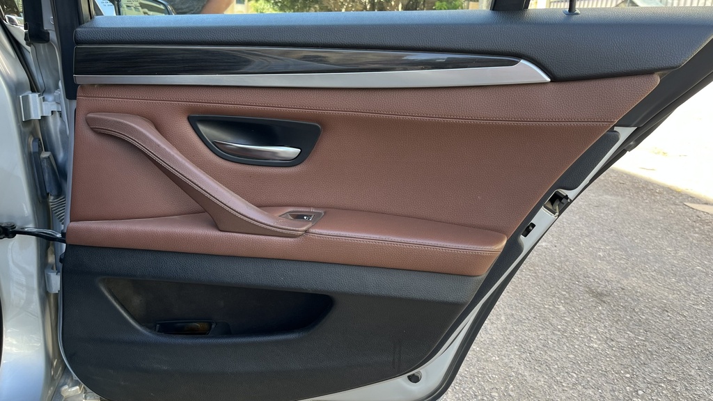 RR R DOOR