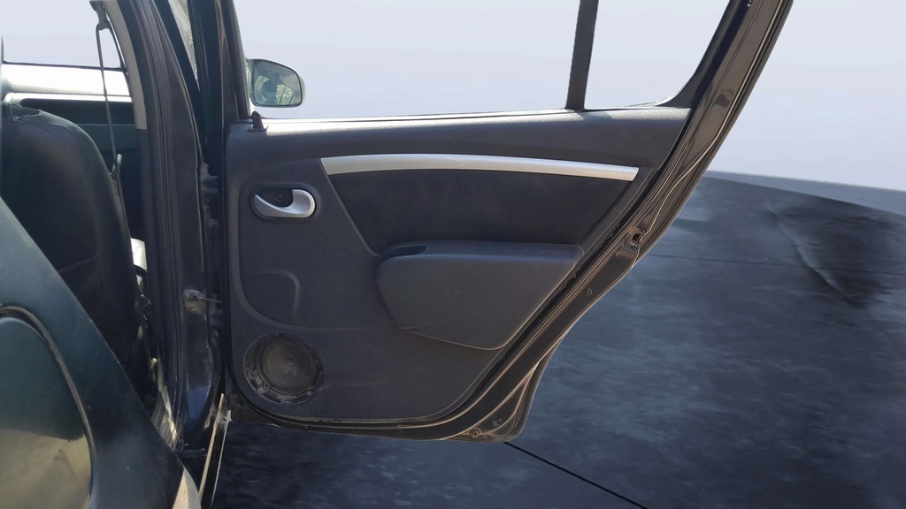 RR R DOOR