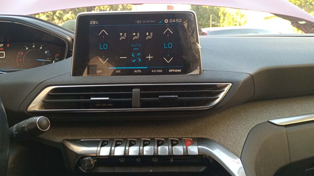 MULTIMEDIA SCREEN