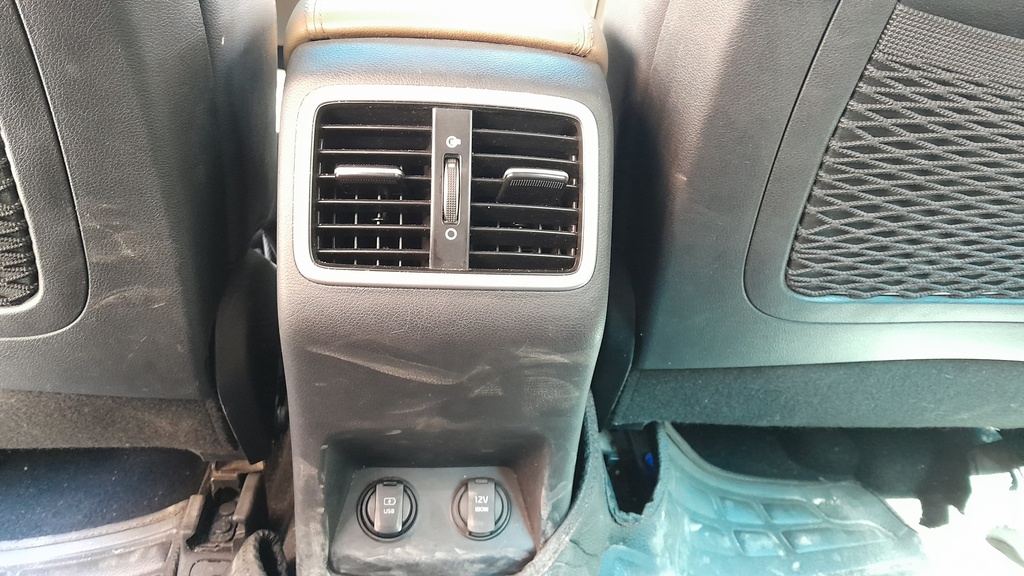 RR AC GRILL