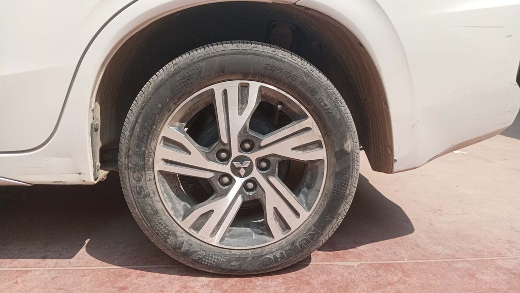 RR L TIRE