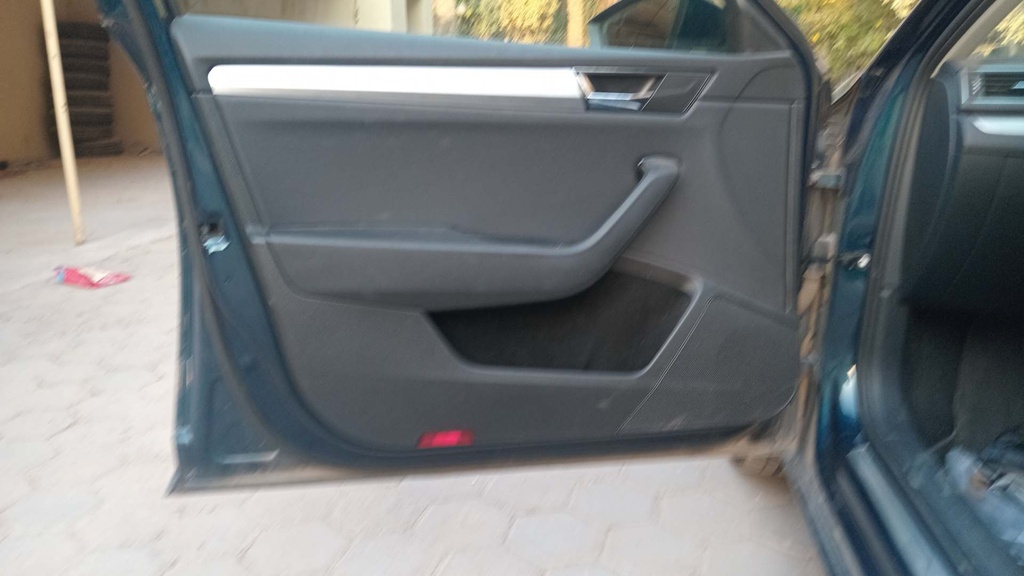 FR L DOOR