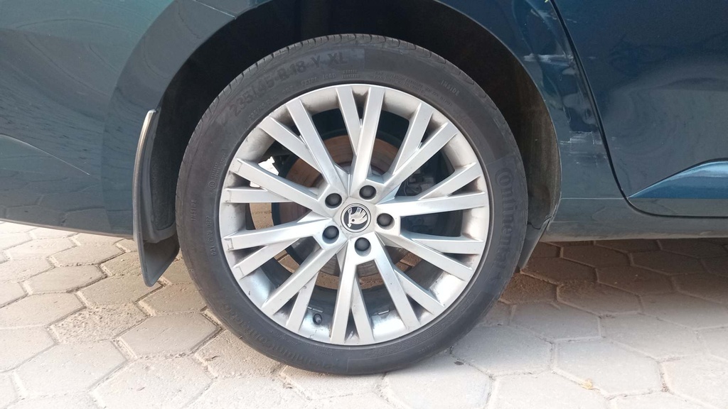 RR R TIRE