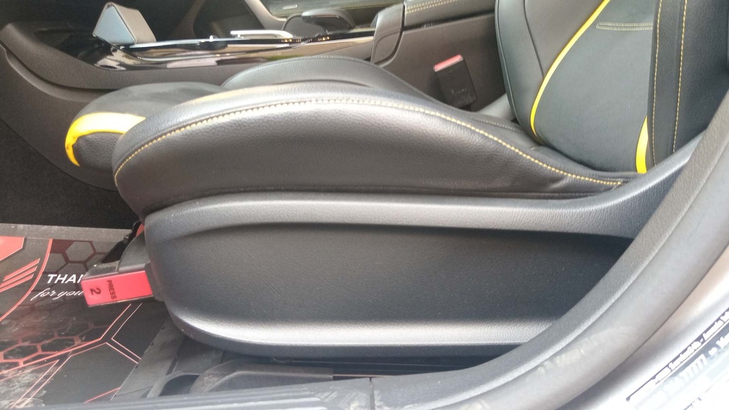 DRIVER SEAT SWITCHES