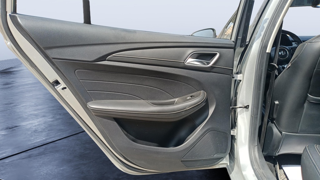 RR L DOOR