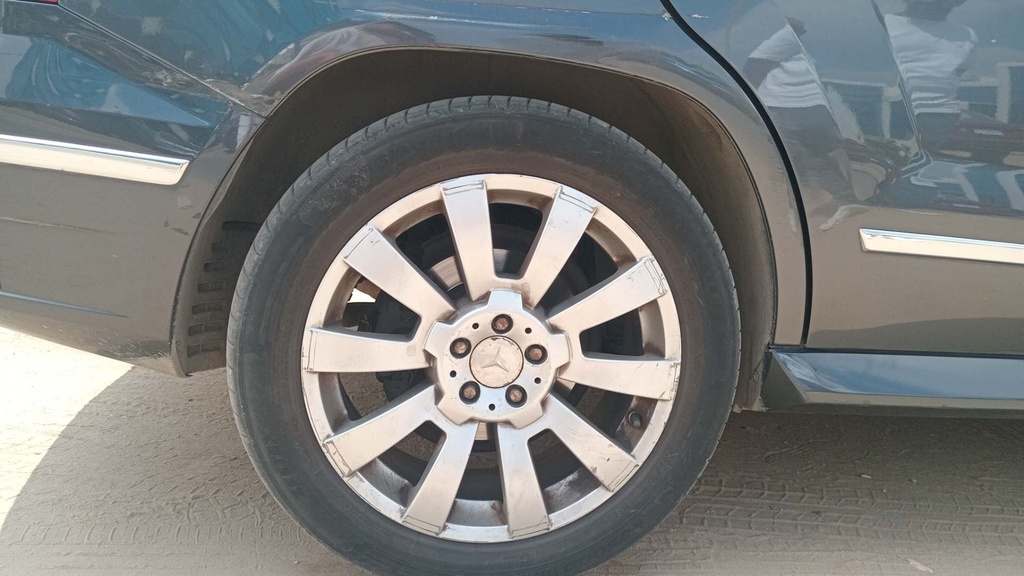 RR R TIRE
