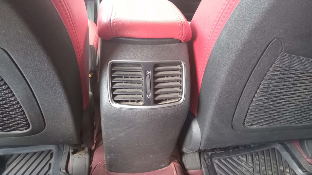 RR AC GRILL