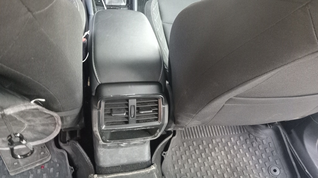 RR AC GRILL
