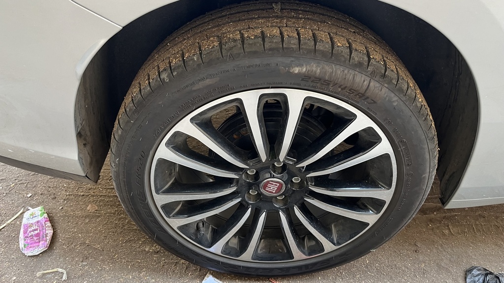 RR R TIRE