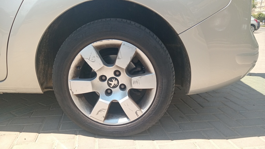 RR L TIRE
