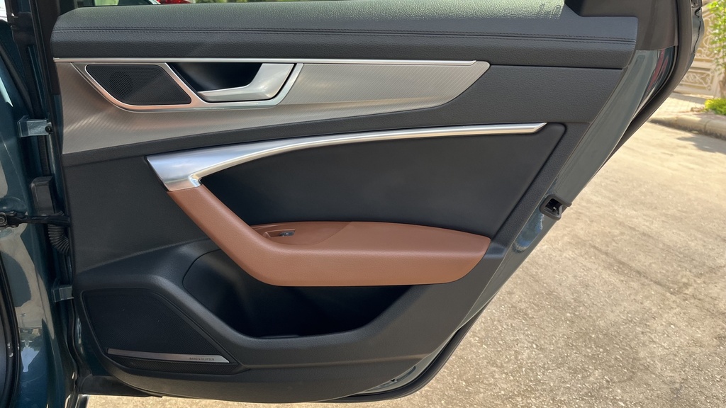 RR R DOOR