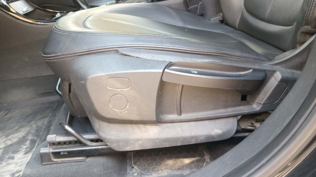 DRIVER SEAT SWITCHES