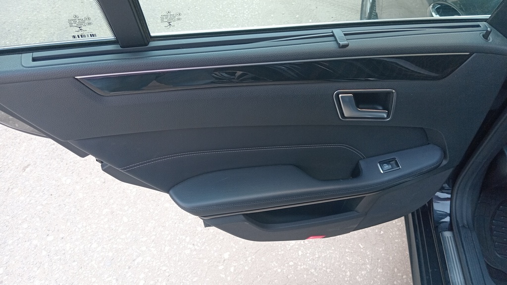 RR L DOOR