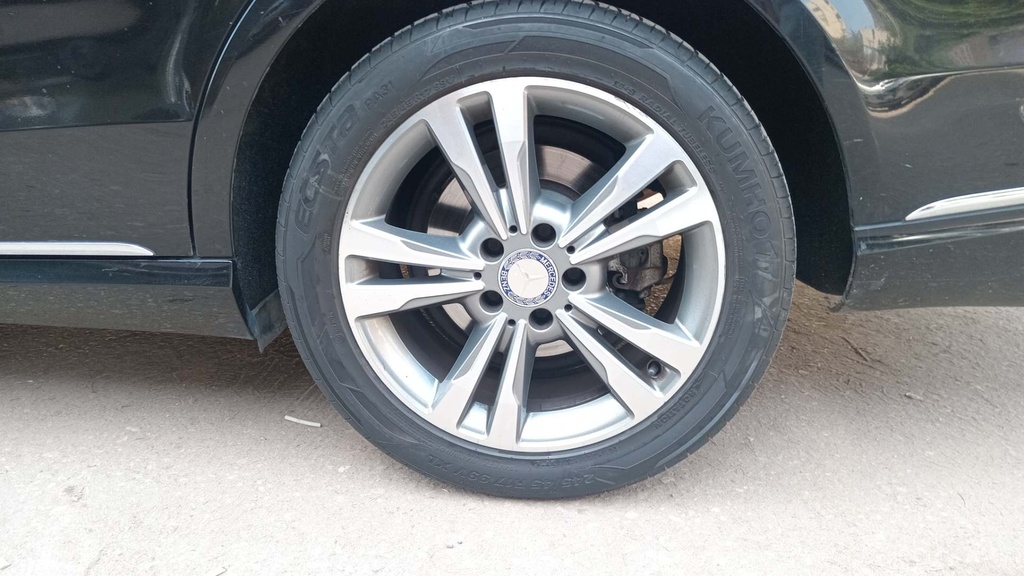 RR L TIRE
