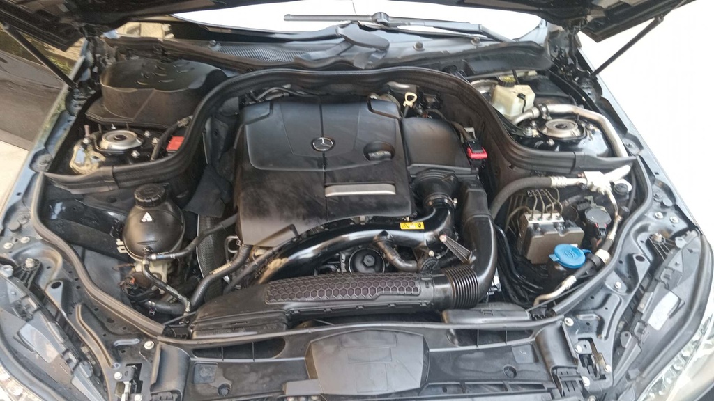 ENGINE COMPARTMENT