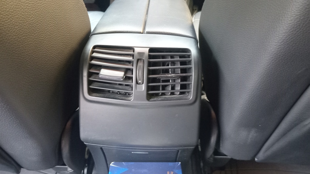 RR AC GRILL