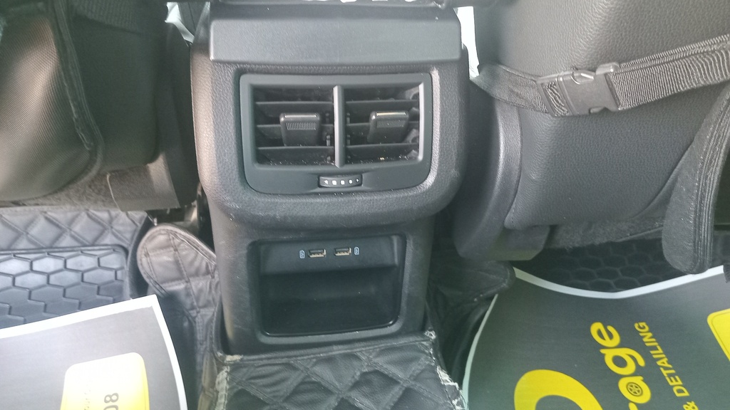 RR AC GRILL