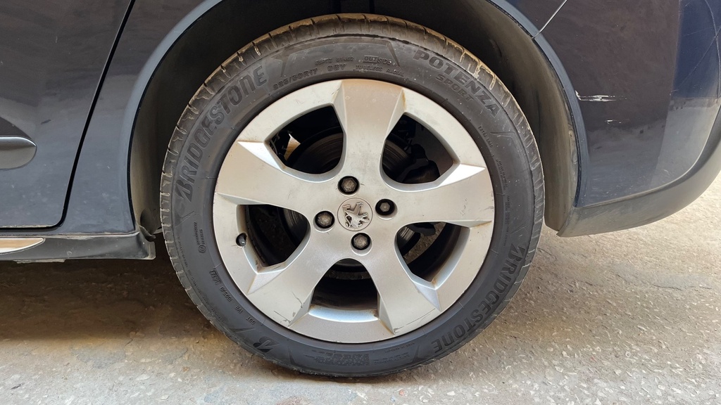 RR L TIRE