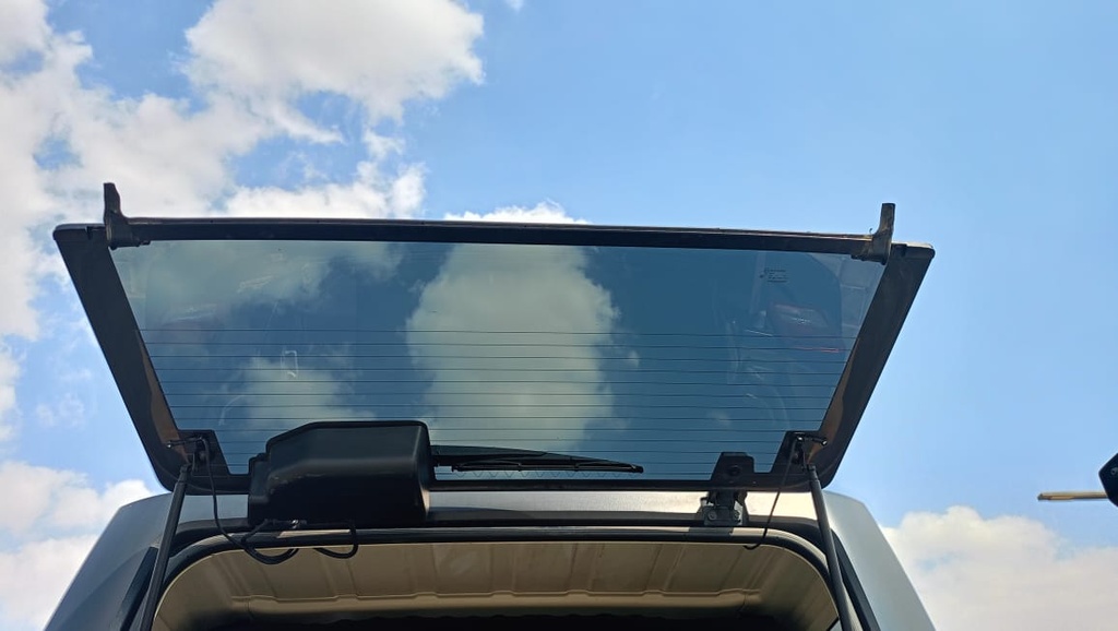 TRUNK HOOD