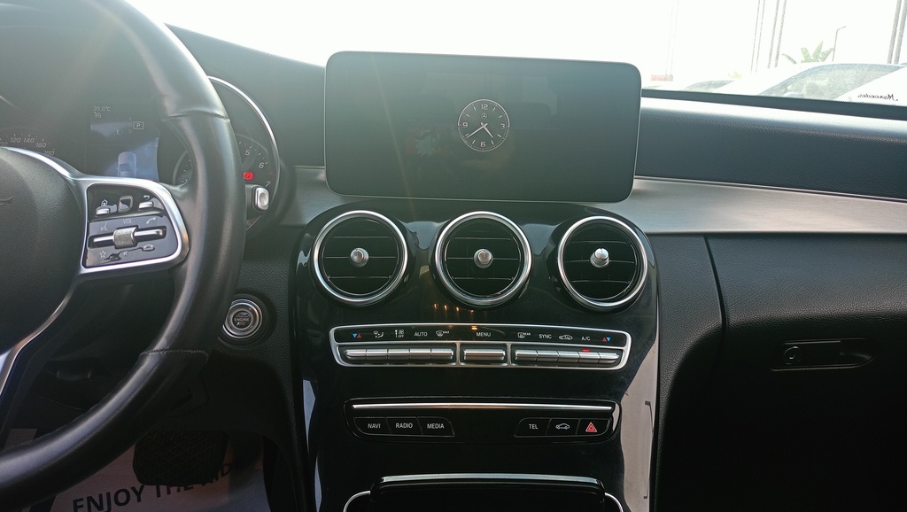 MULTIMEDIA SCREEN